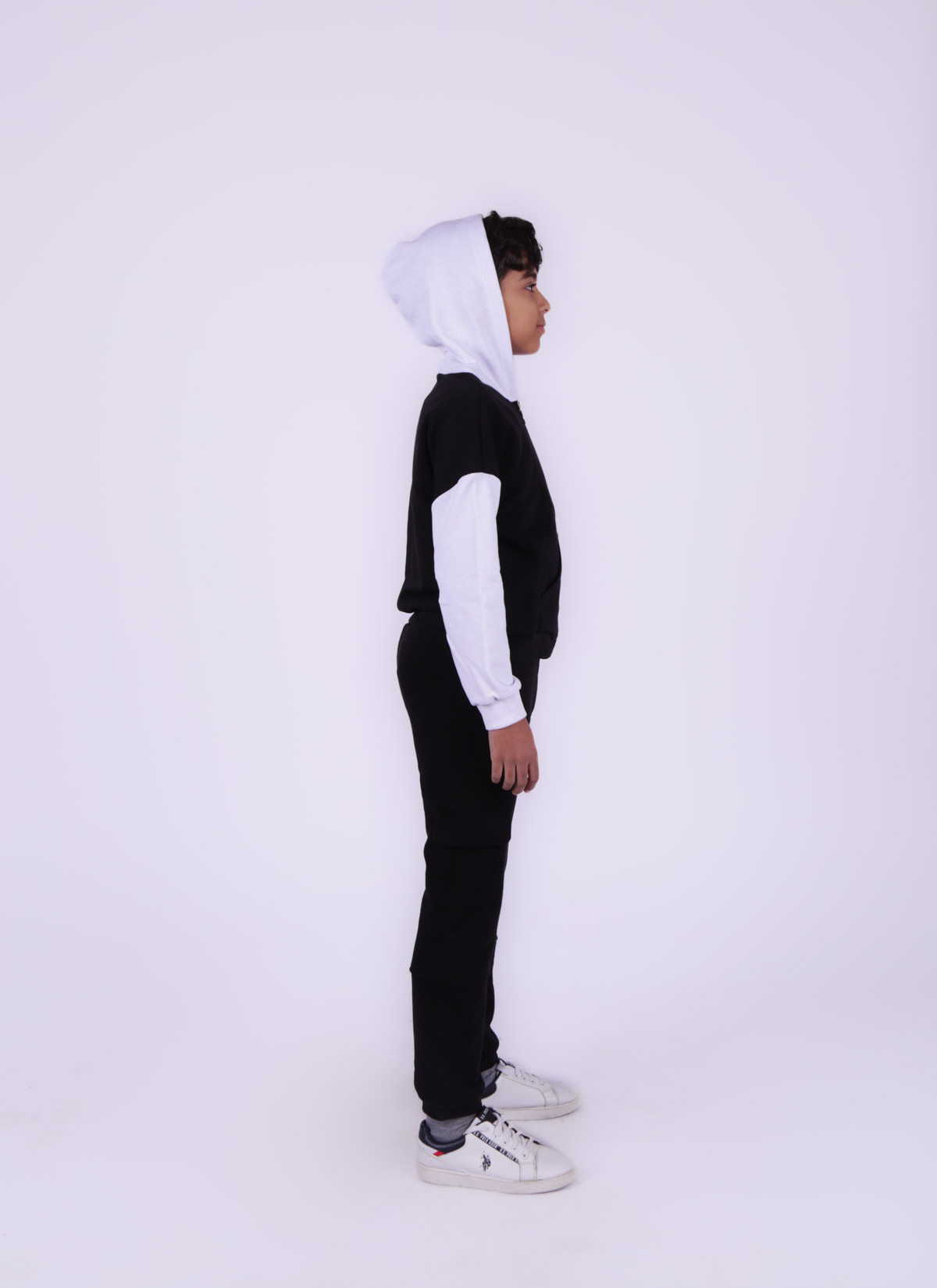Sweatshirt à Capuche