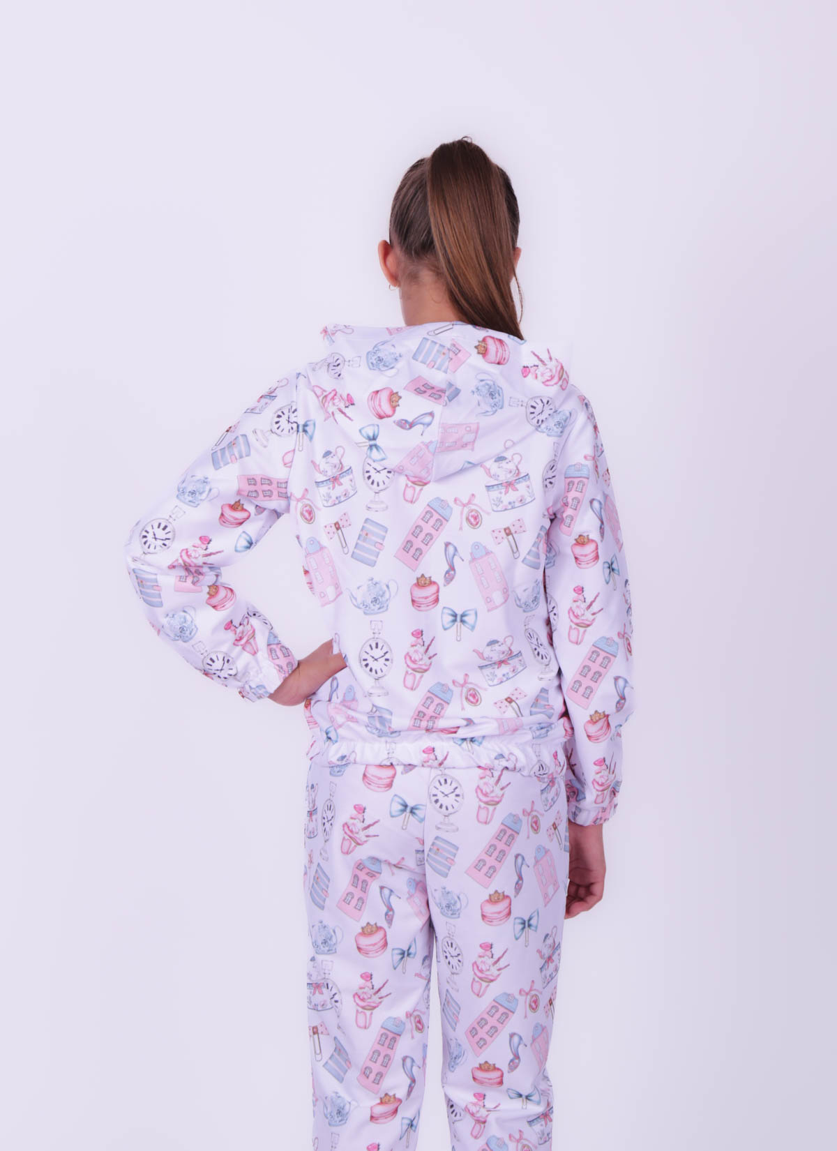 Sweatshirt à Capuche